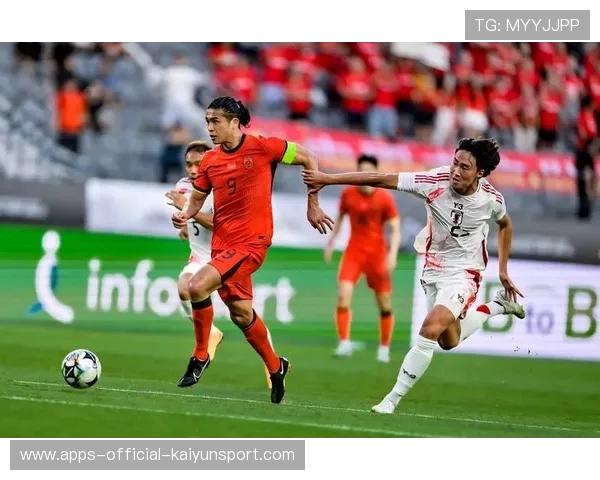 国足未来门将之争：谁将是中国足球的最后一道防线？